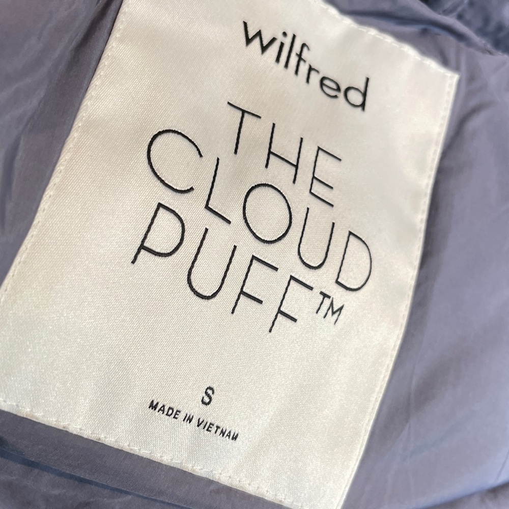 Aritzia Wilfred The Cloud Puff Size Small grey/purple or grape mist ⭐️⭐️⭐️⭐️ - Picture 7 of 17